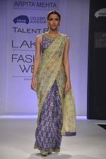 Model walk the ramp for Talent Box Arpita Mehta show at LFW 2013 Day 2 in Grand Haytt, Mumbai on 24th Aug 2013 (43).JPG